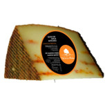 Formaggio di Pecora Artigianale Stagionato con Paprika Valle de los Molinos 250-300 g.