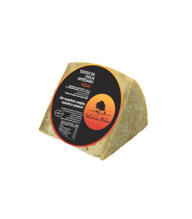 Queijo de Ovelha Artesanal Velho Vale dos Moinhos 250-300 g.