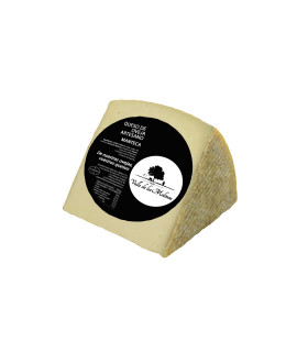 Queso de Oveja Artesano Curado en Manteca Valle de los Molinos