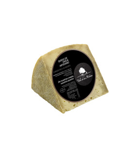 Handwerklich gereifter Schafskäse mit schwarzem Knoblauch Valle de los Molinos 250-300 g.